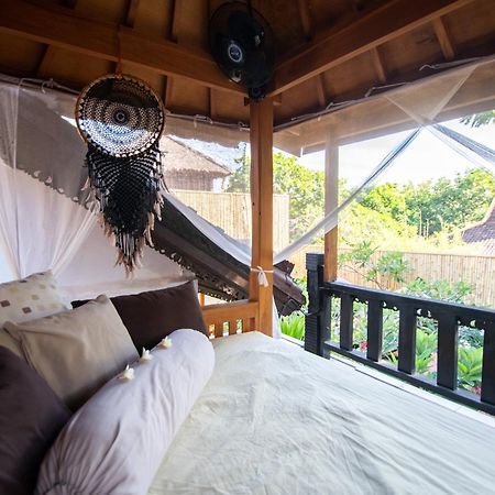 Rumah Singa - Holistic Healing Retreat Гили Еър Екстериор снимка