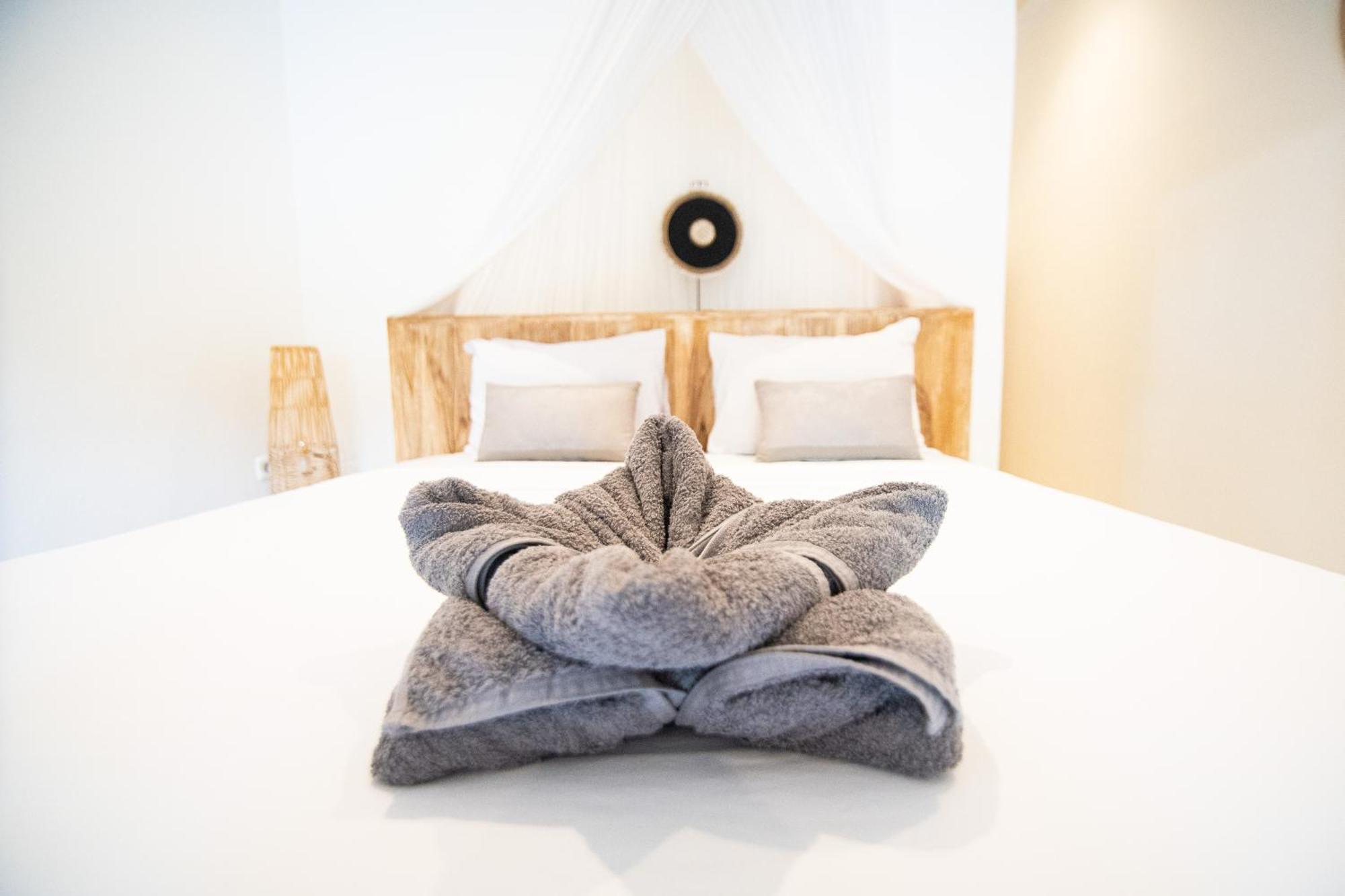 Rumah Singa - Holistic Healing Retreat Гили Еър Екстериор снимка
