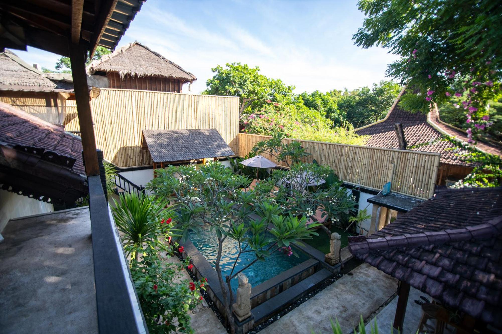 Rumah Singa - Holistic Healing Retreat Гили Еър Екстериор снимка